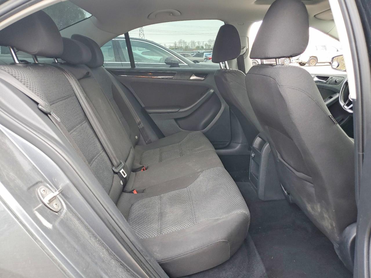 2016 Volkswagen Jetta Comfortline - zdjęcie 10