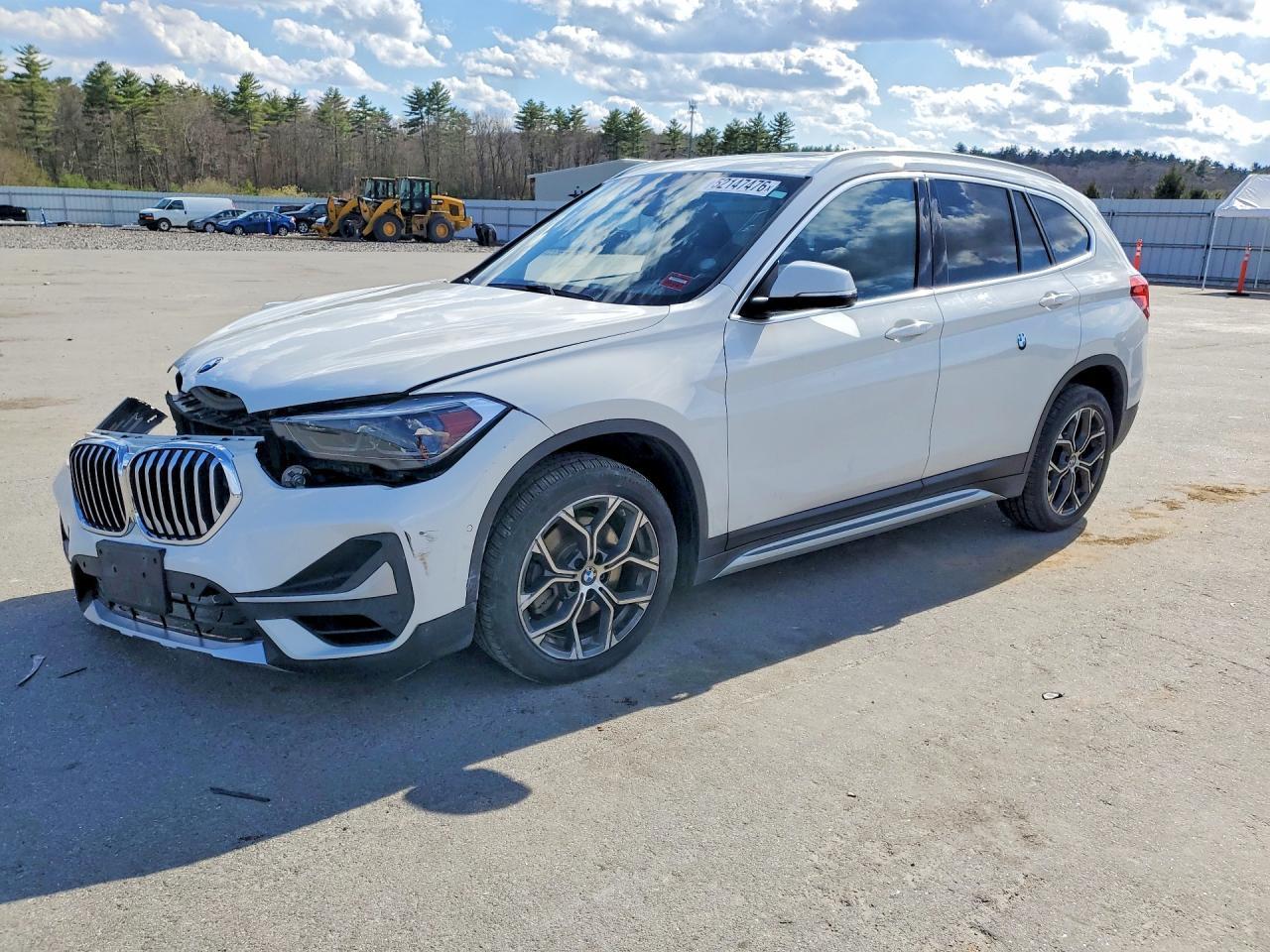 2021 BMW X1 xDrive28I - zdjęcie główne
