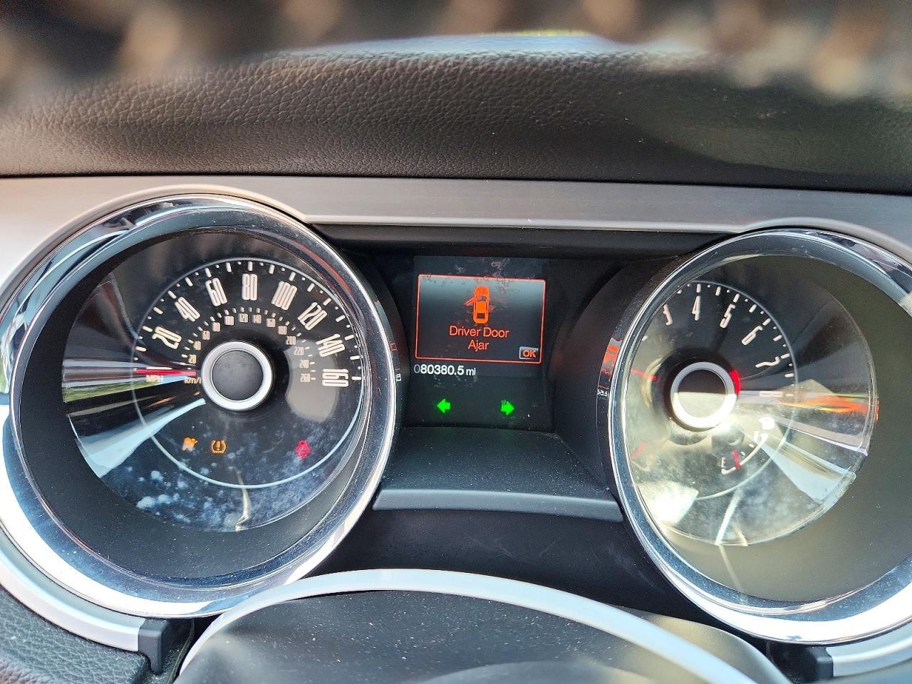 2014 Ford Mustang - zdjęcie 9