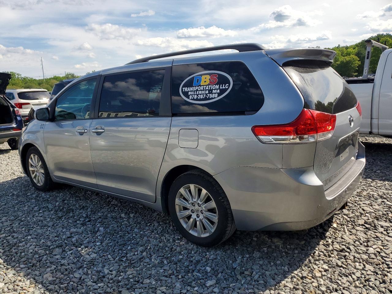 2014 Toyota Sienna Xle 7-Passenger - zdjęcie 2