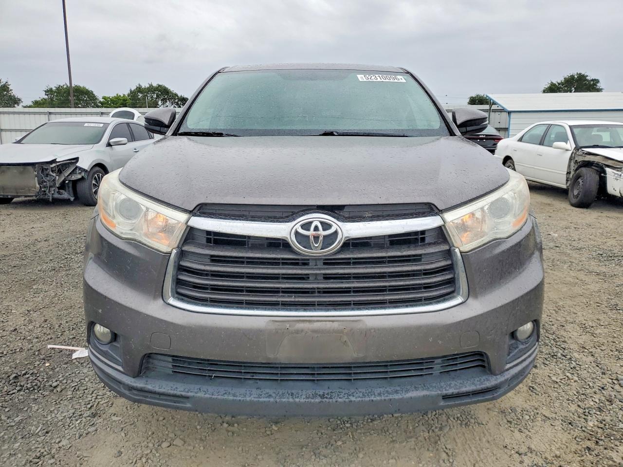 2014 Toyota Highlander Le Plus - zdjęcie 5