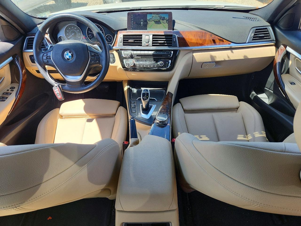2018 BMW 330 Xi - zdjęcie 8