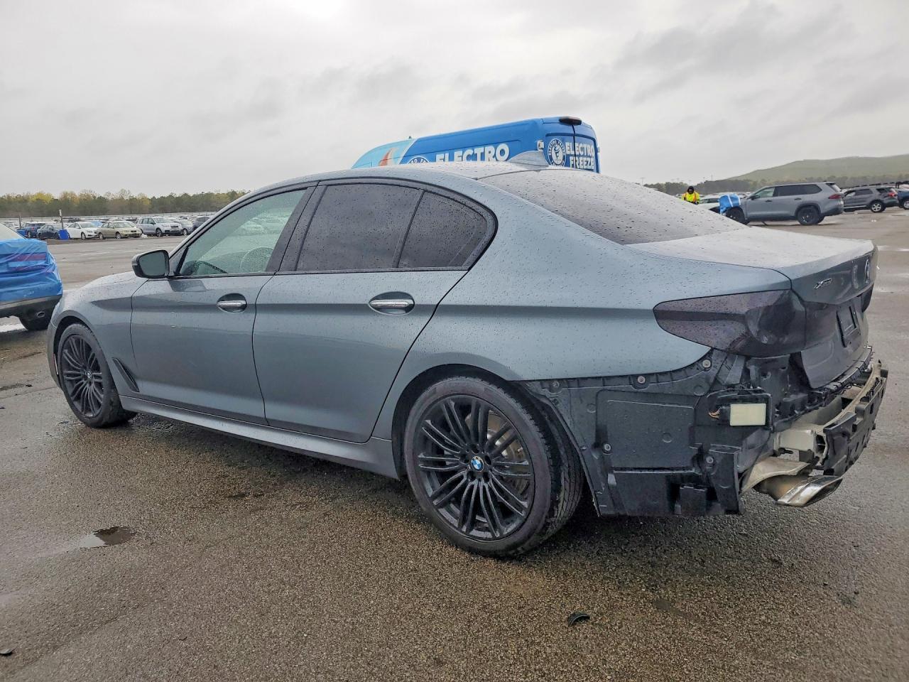 BMW Seria 5 - zdjęcie 2