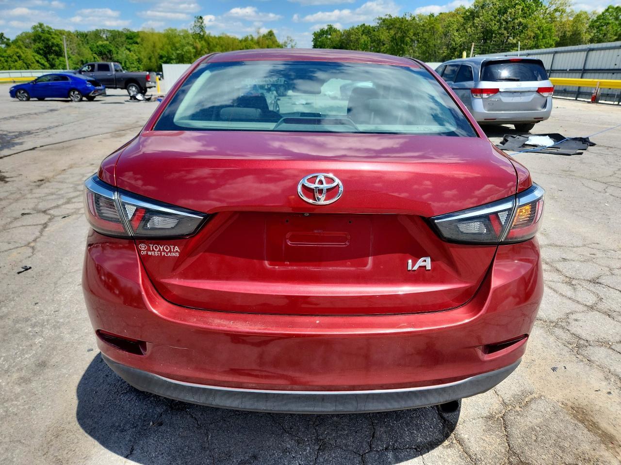 2018 Toyota Yaris Ia Base - zdjęcie 6