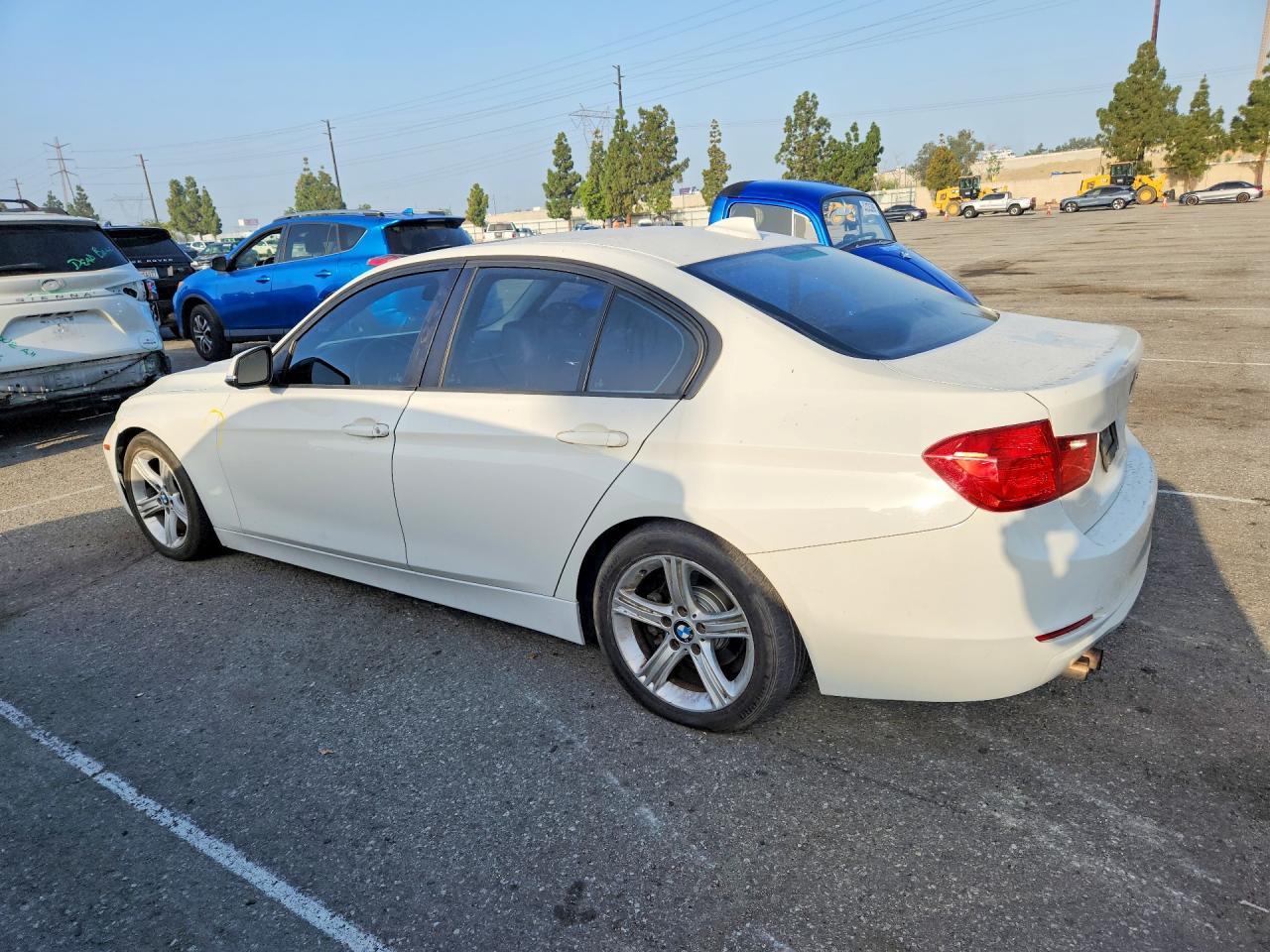 BMW Seria 3 - zdjęcie 2
