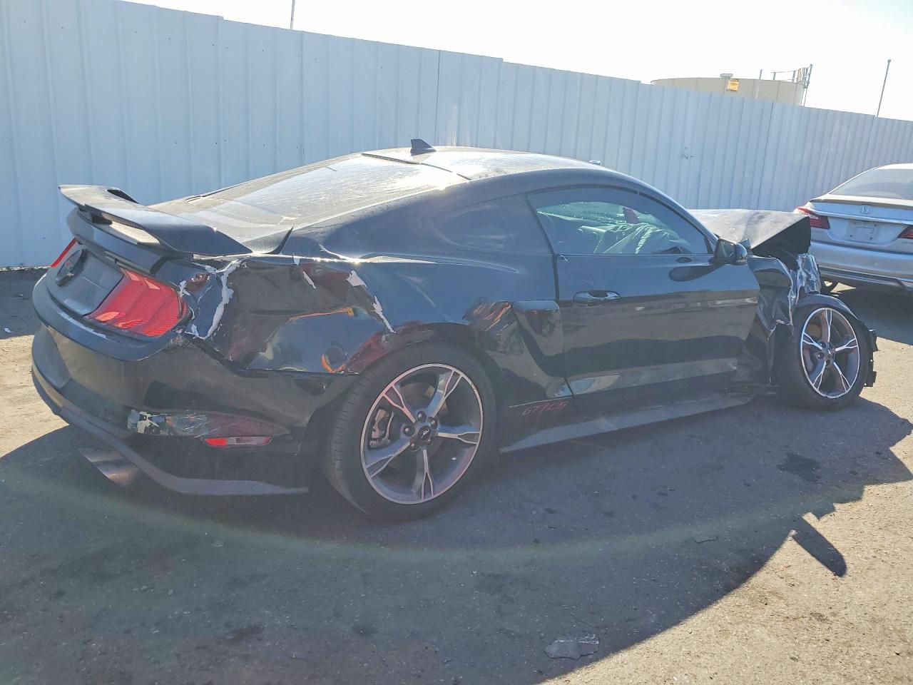 2022 Ford Mustang Gt - zdjęcie 3