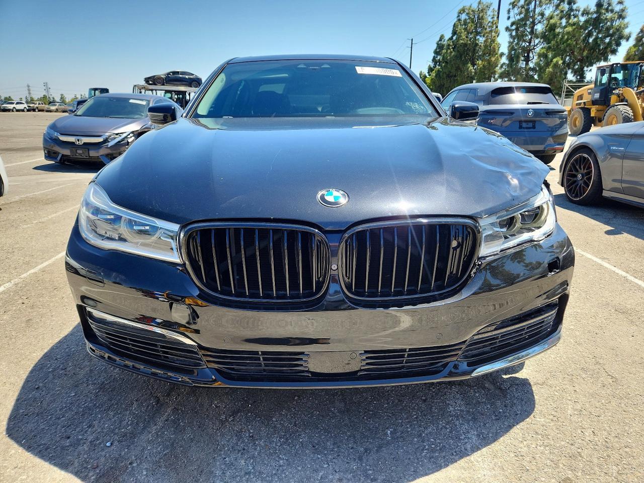 2016 BMW 750 I - zdjęcie 5