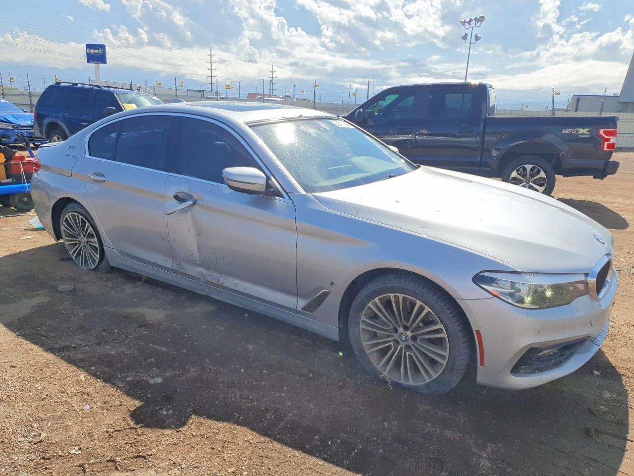 2018 BMW 530E - zdjęcie 4