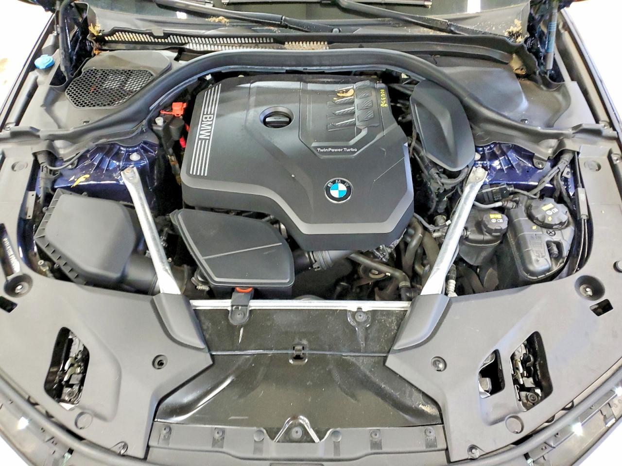 2020 BMW 530 Xi - zdjęcie 11
