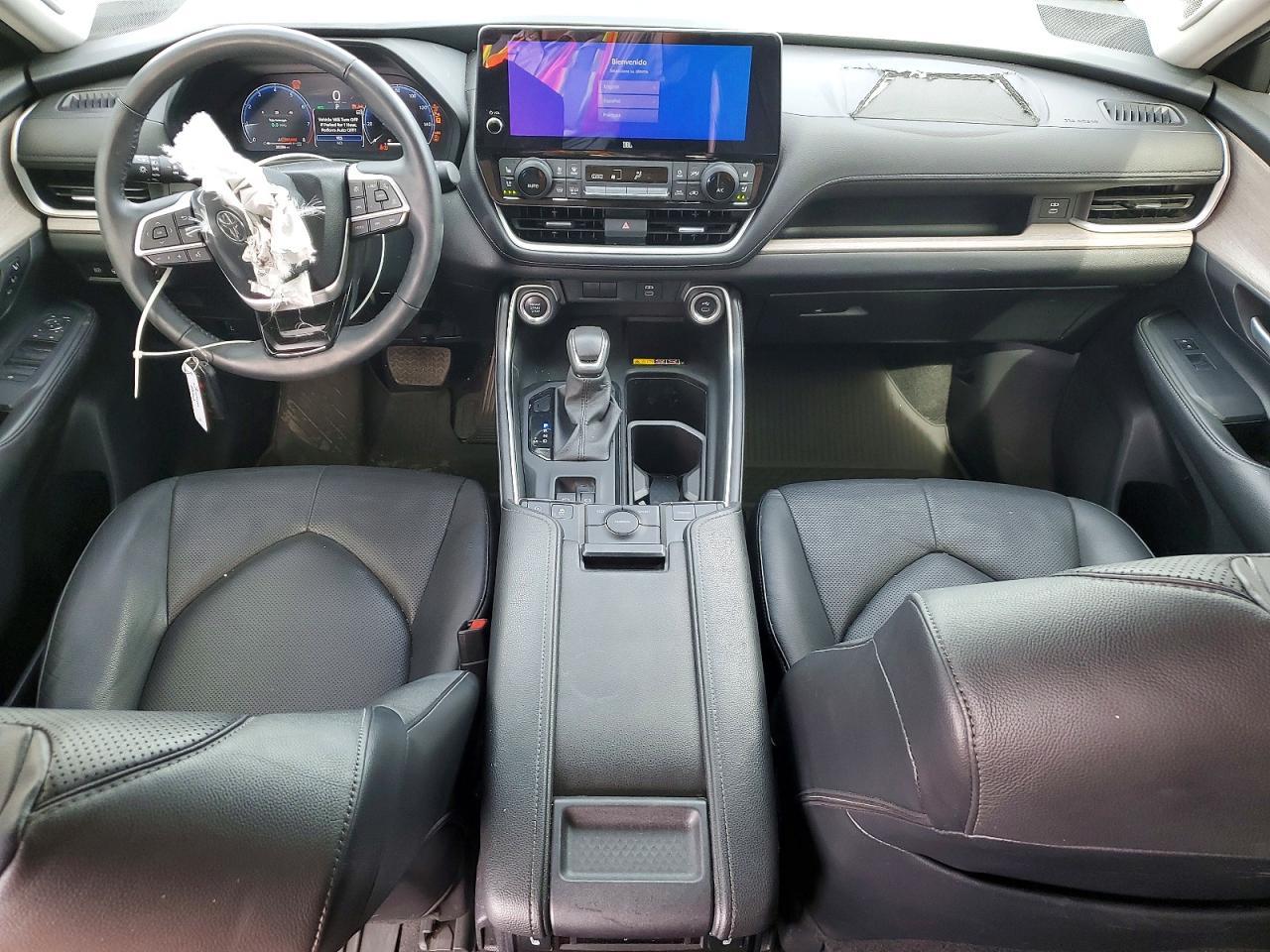 2024 Toyota Grand Highlander Limited - zdjęcie 8