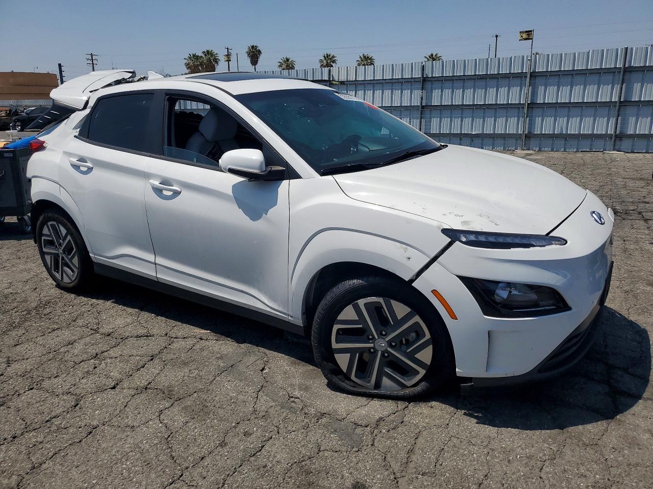 2023 Hyundai Kona Sel - zdjęcie 4