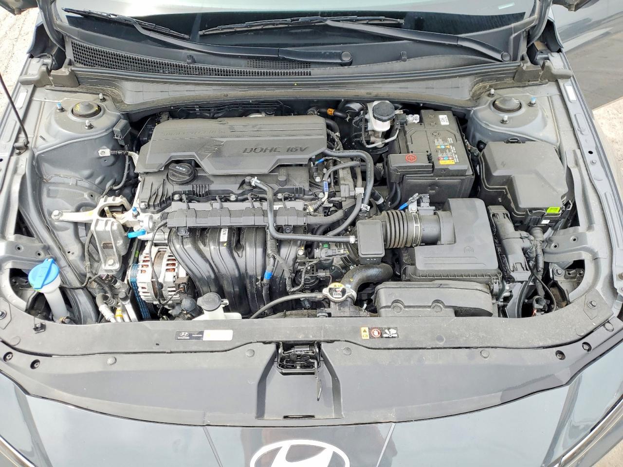 2025 Hyundai Elantra Sel Sport - zdjęcie 11