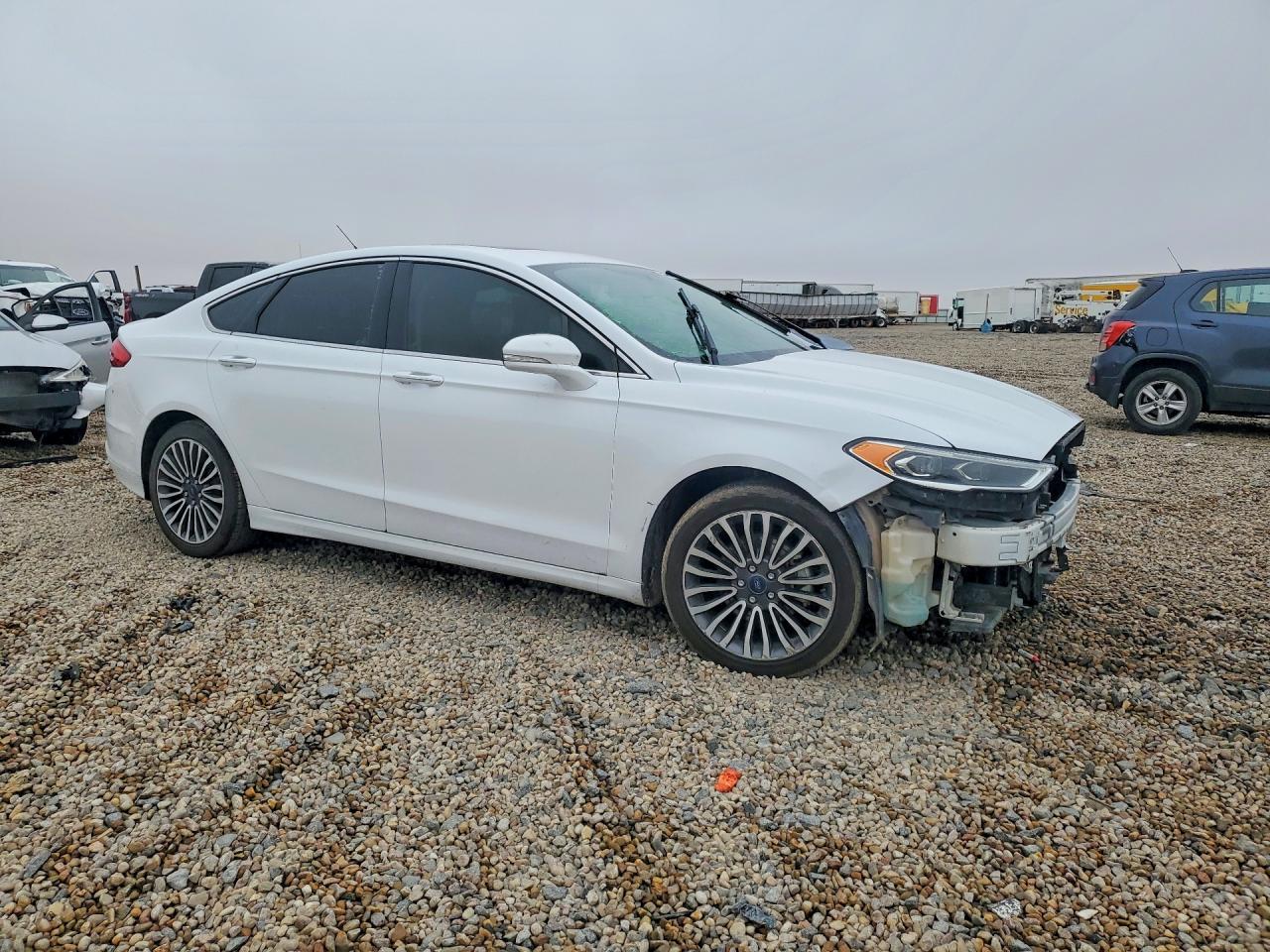 2018 Ford Fusion Titanium - zdjęcie 4
