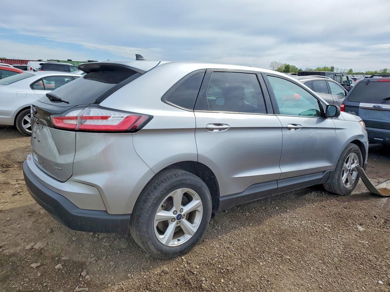 2021 Ford Edge Se - zdjęcie 3