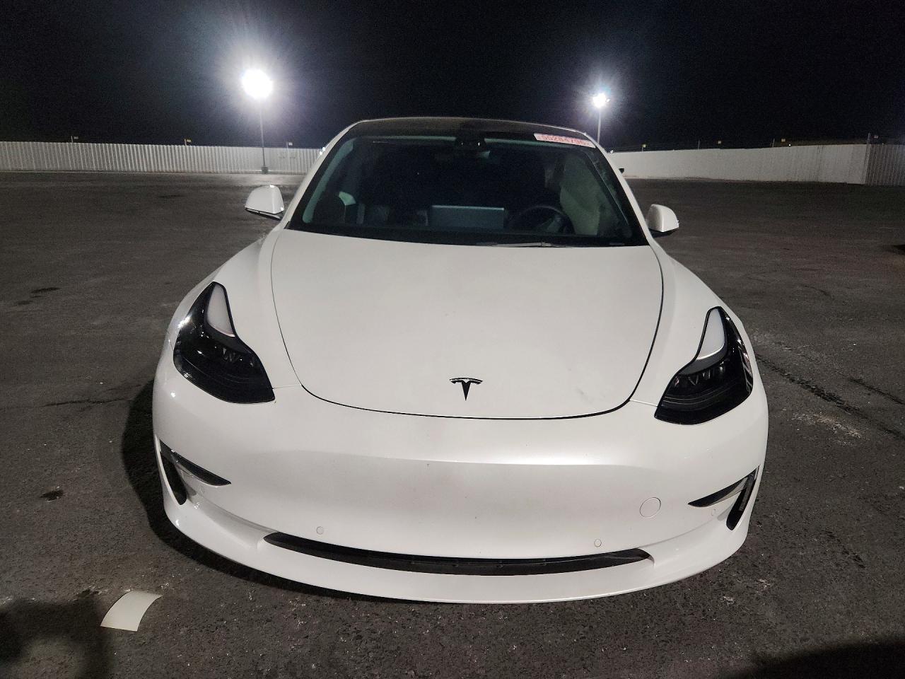 2022 Tesla Model 3 - zdjęcie 5