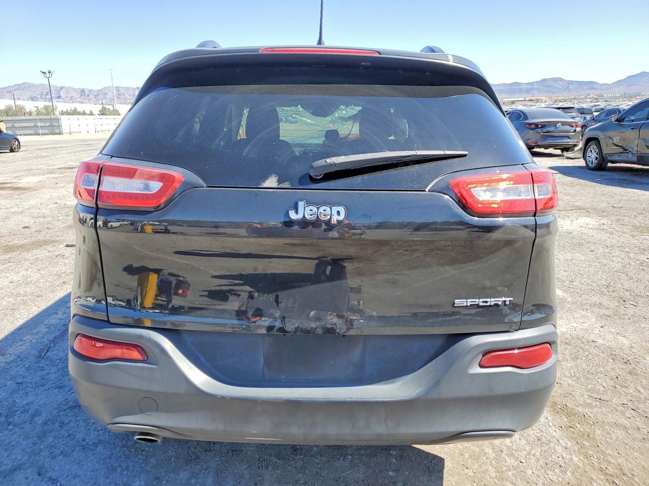 2015 Jeep Cherokee Sport - zdjęcie 6