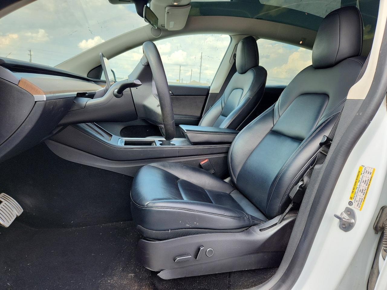 2022 Tesla Model Y - zdjęcie 7