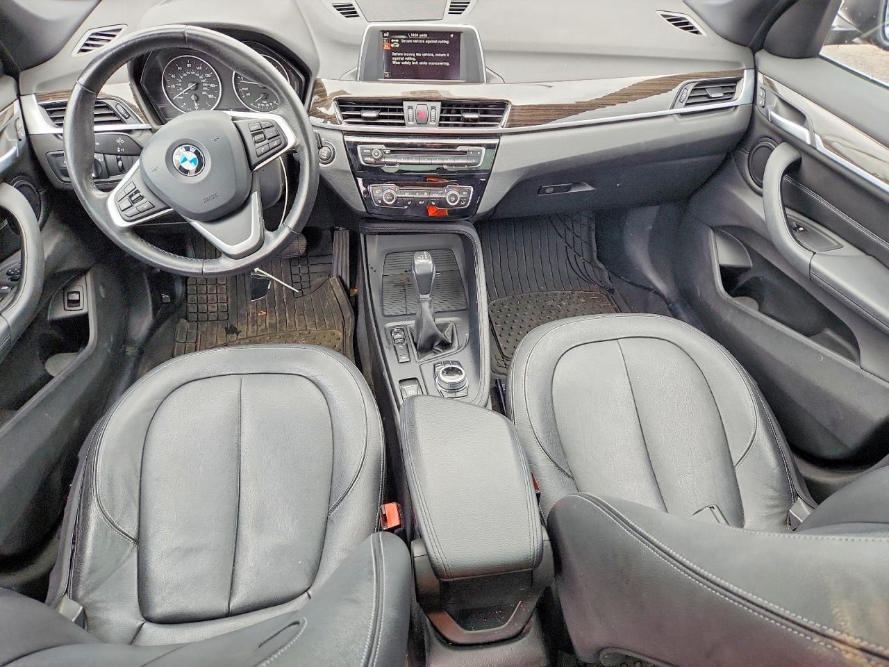 2017 BMW X1 xDrive28I - zdjęcie 8