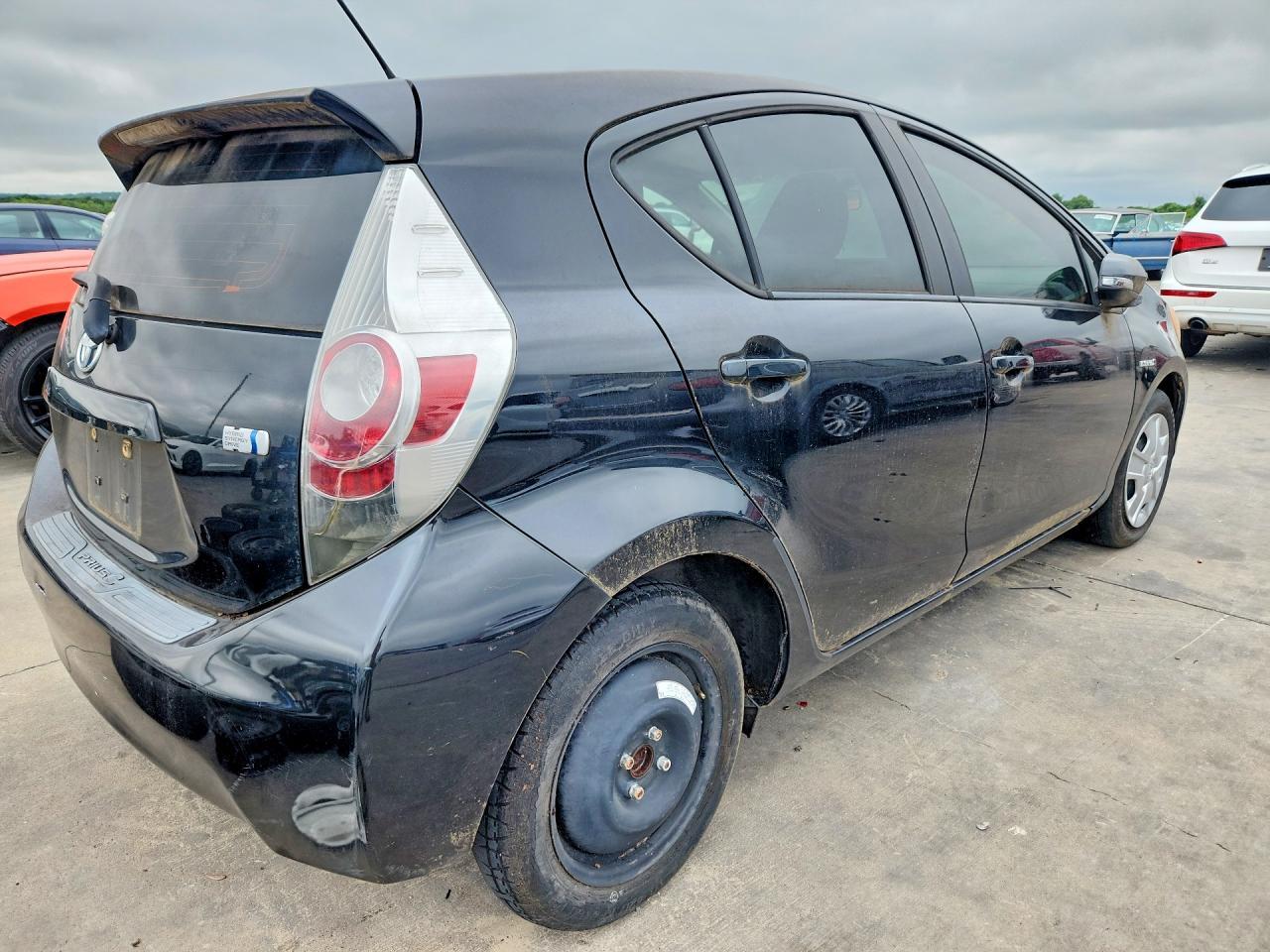 2013 Toyota Prius C Three - zdjęcie 3