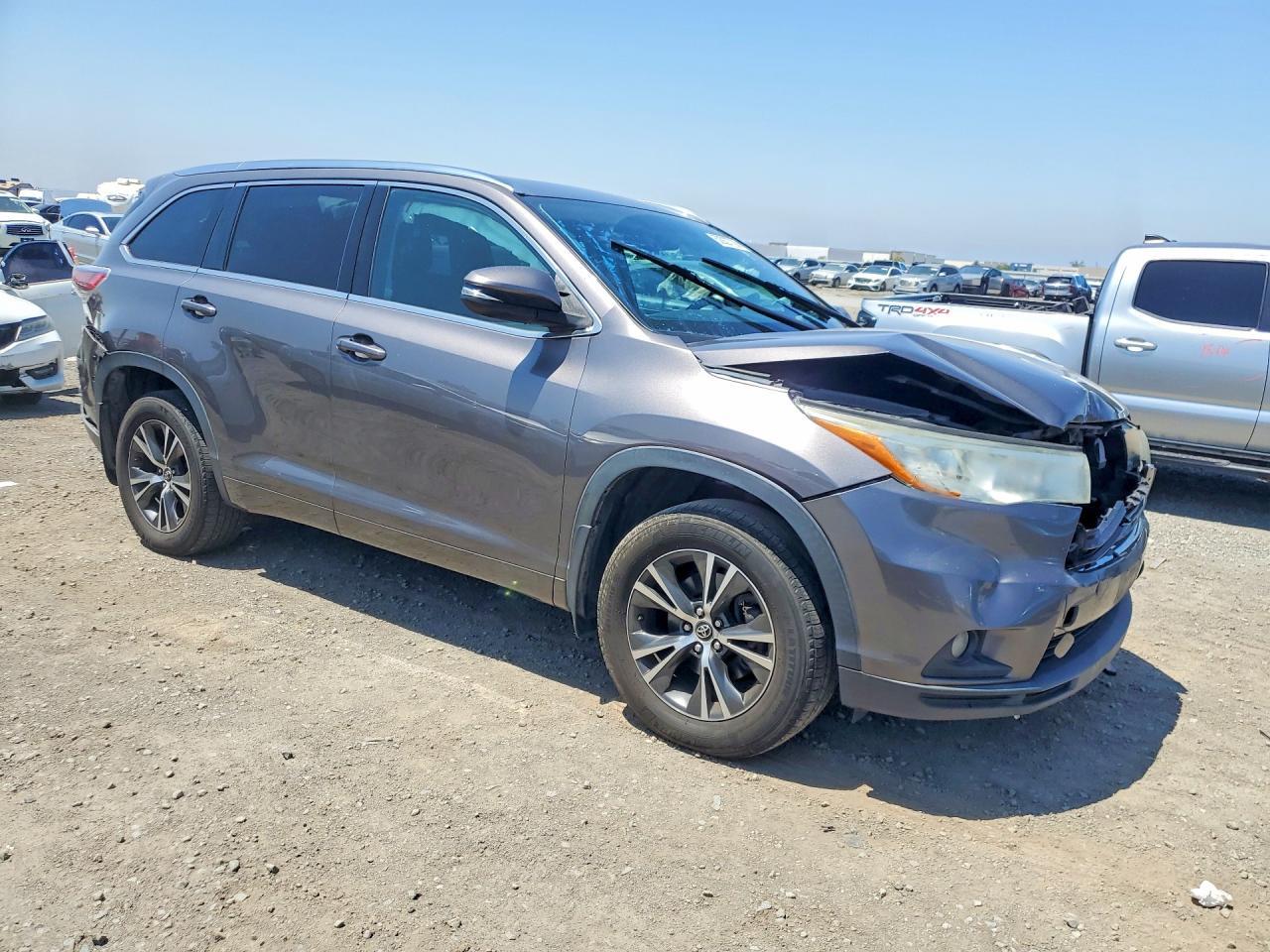 2016 Toyota Highlander Xle - zdjęcie 4