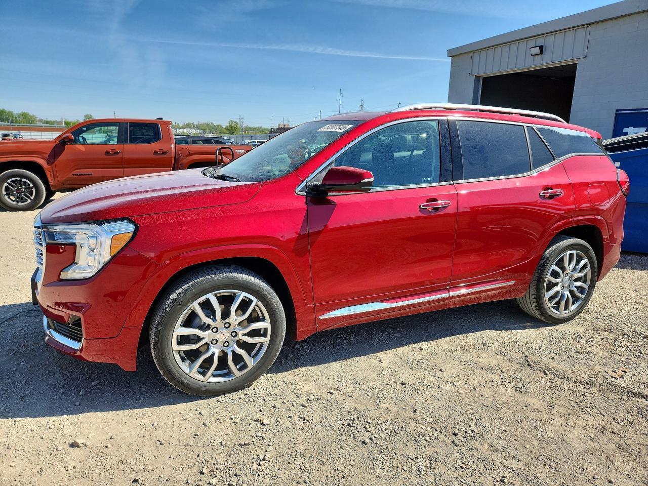 2023 GMC Terrain Denali - zdjęcie główne