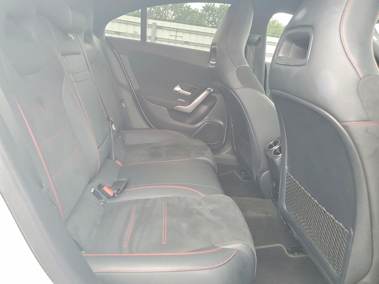 2023 Mercedes-Benz Cla 250 - zdjęcie 10