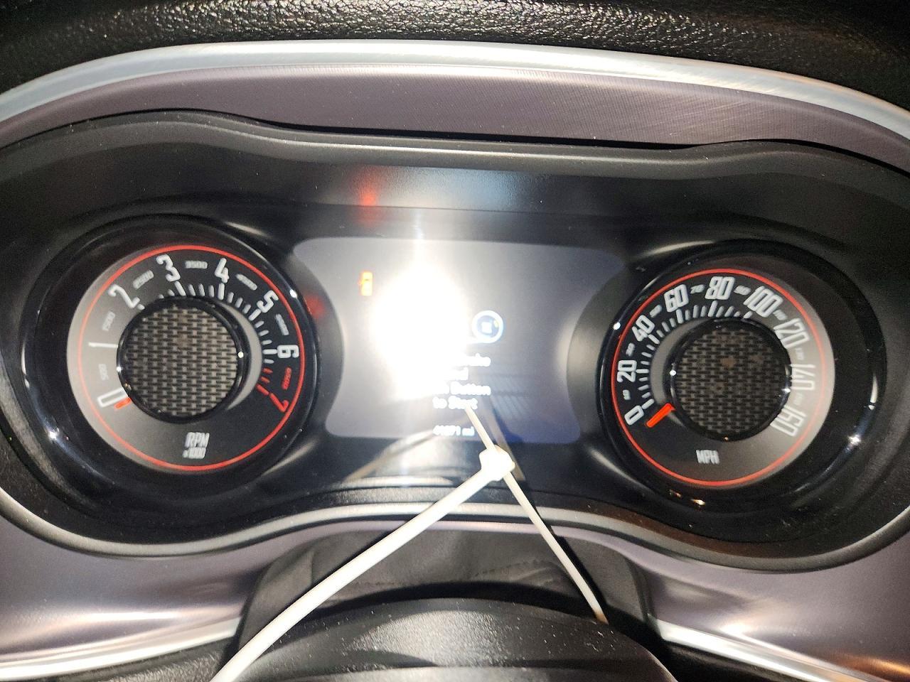 2020 Dodge Challenger Sxt - zdjęcie 9