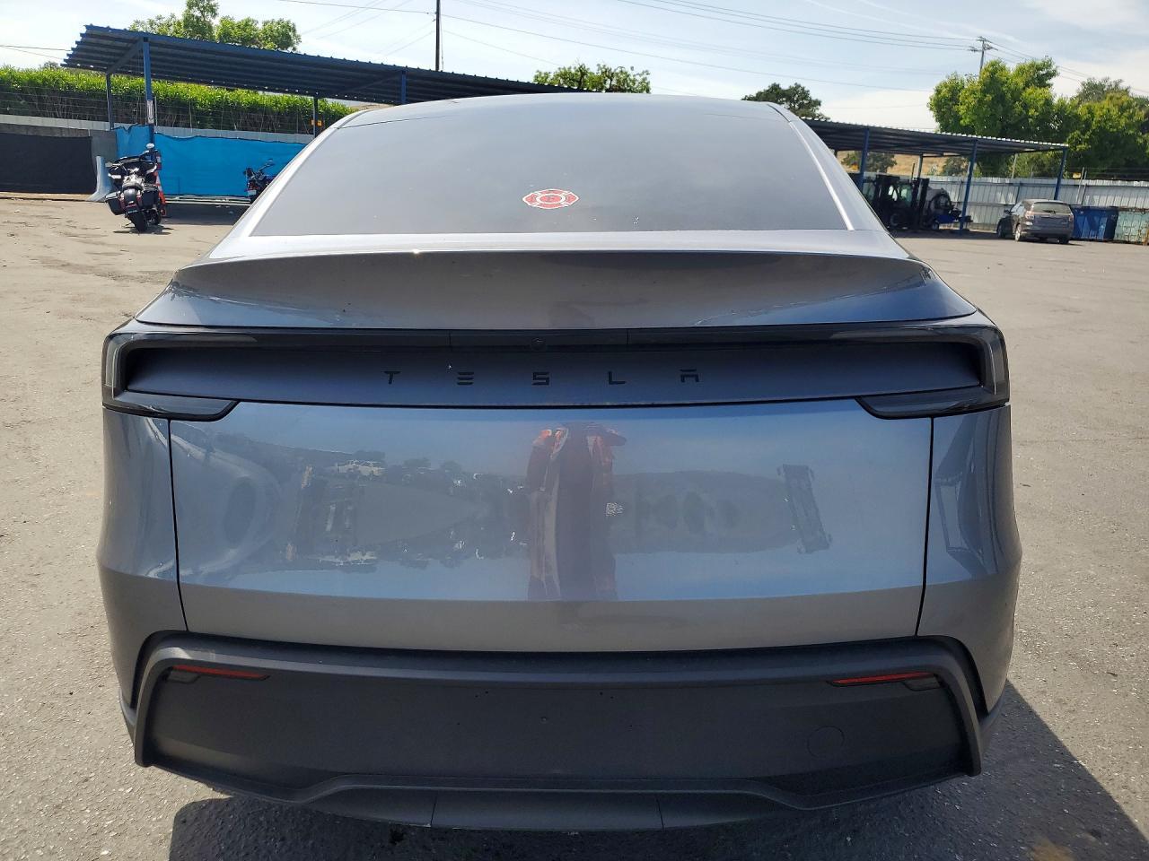 2026 Tesla Model Y - zdjęcie 6