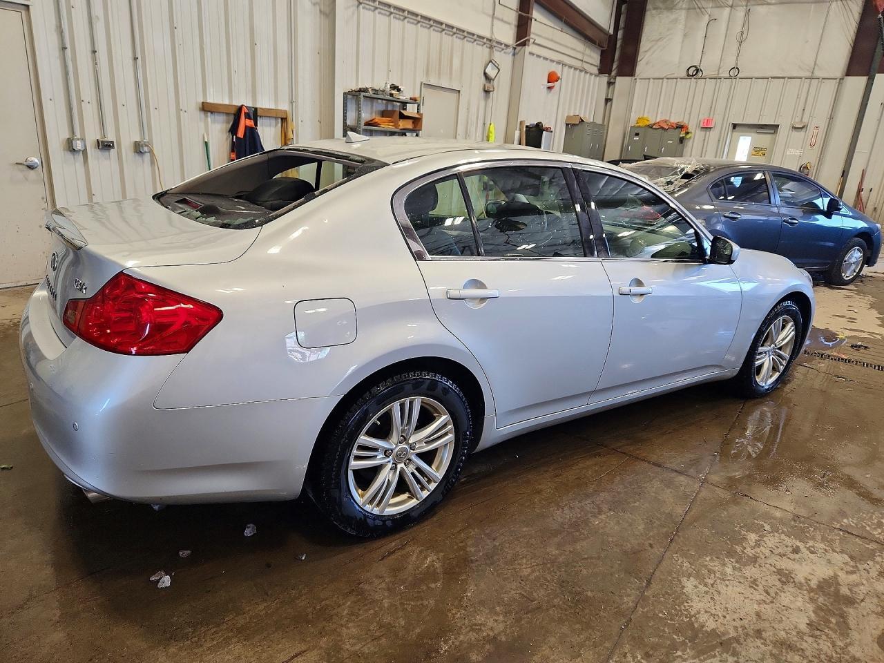 2013 Infiniti G37 Sedan X - zdjęcie 3