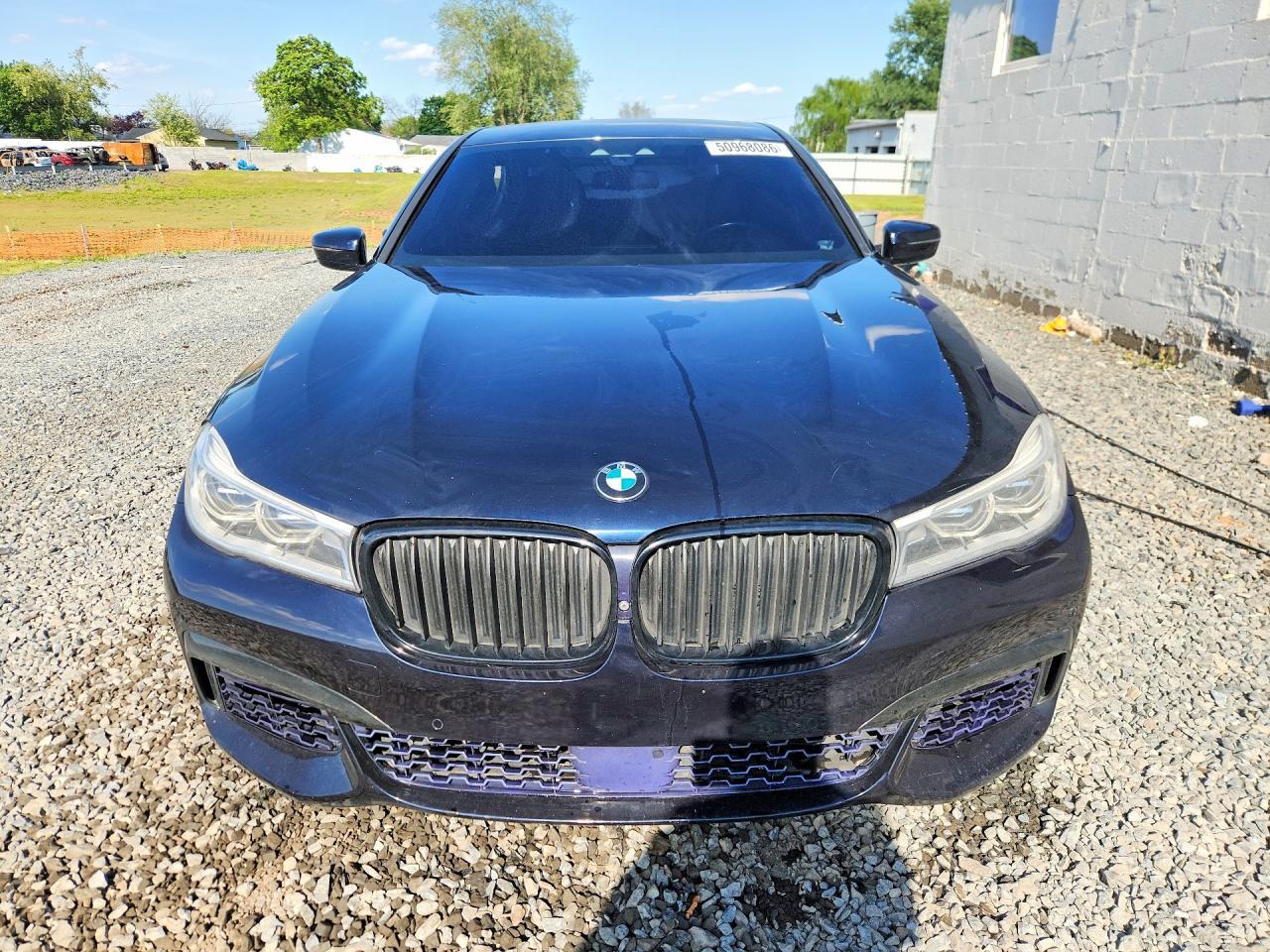 2016 BMW 750 Xi - zdjęcie 5