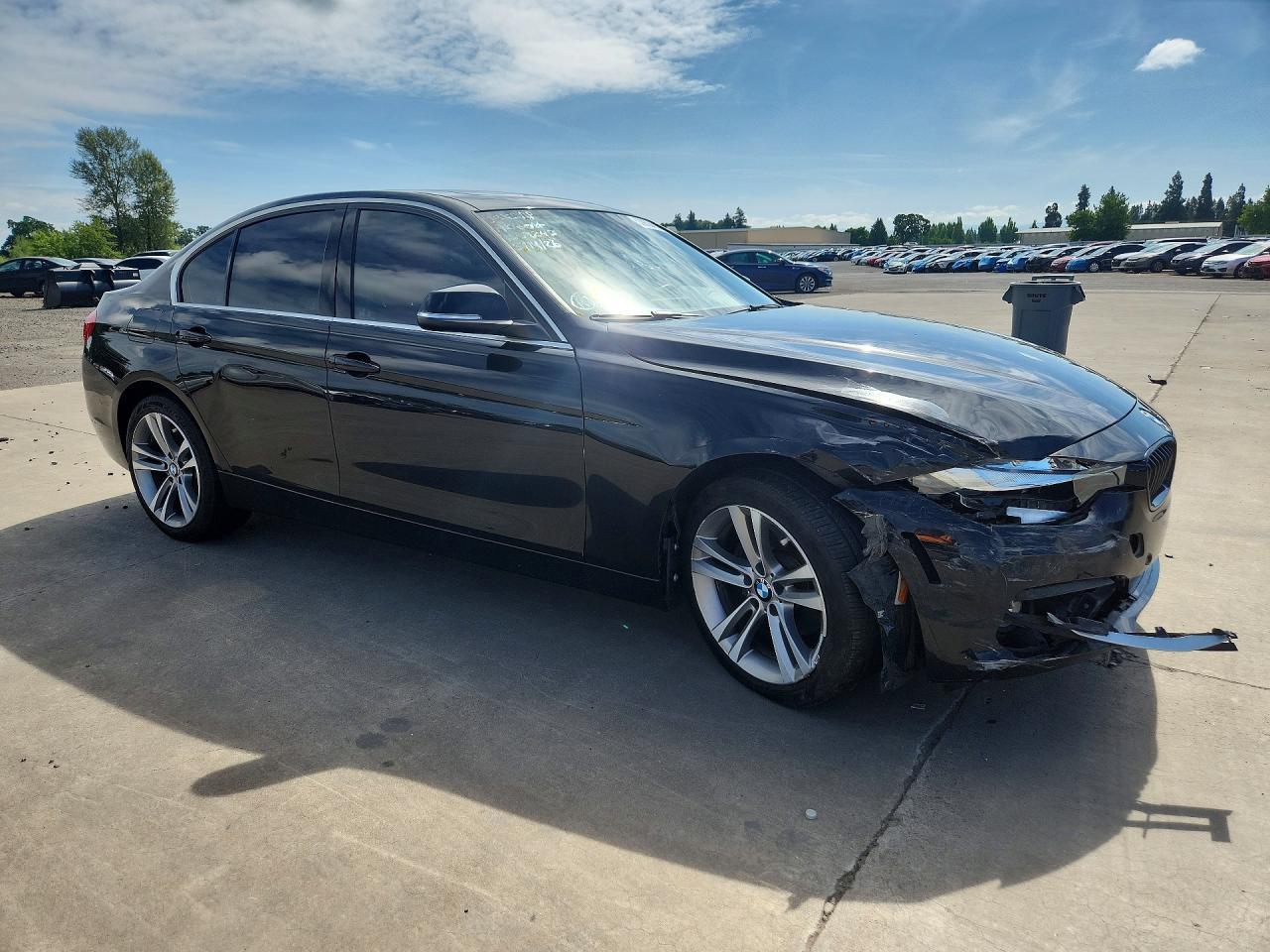 2017 BMW 330 I - zdjęcie 4