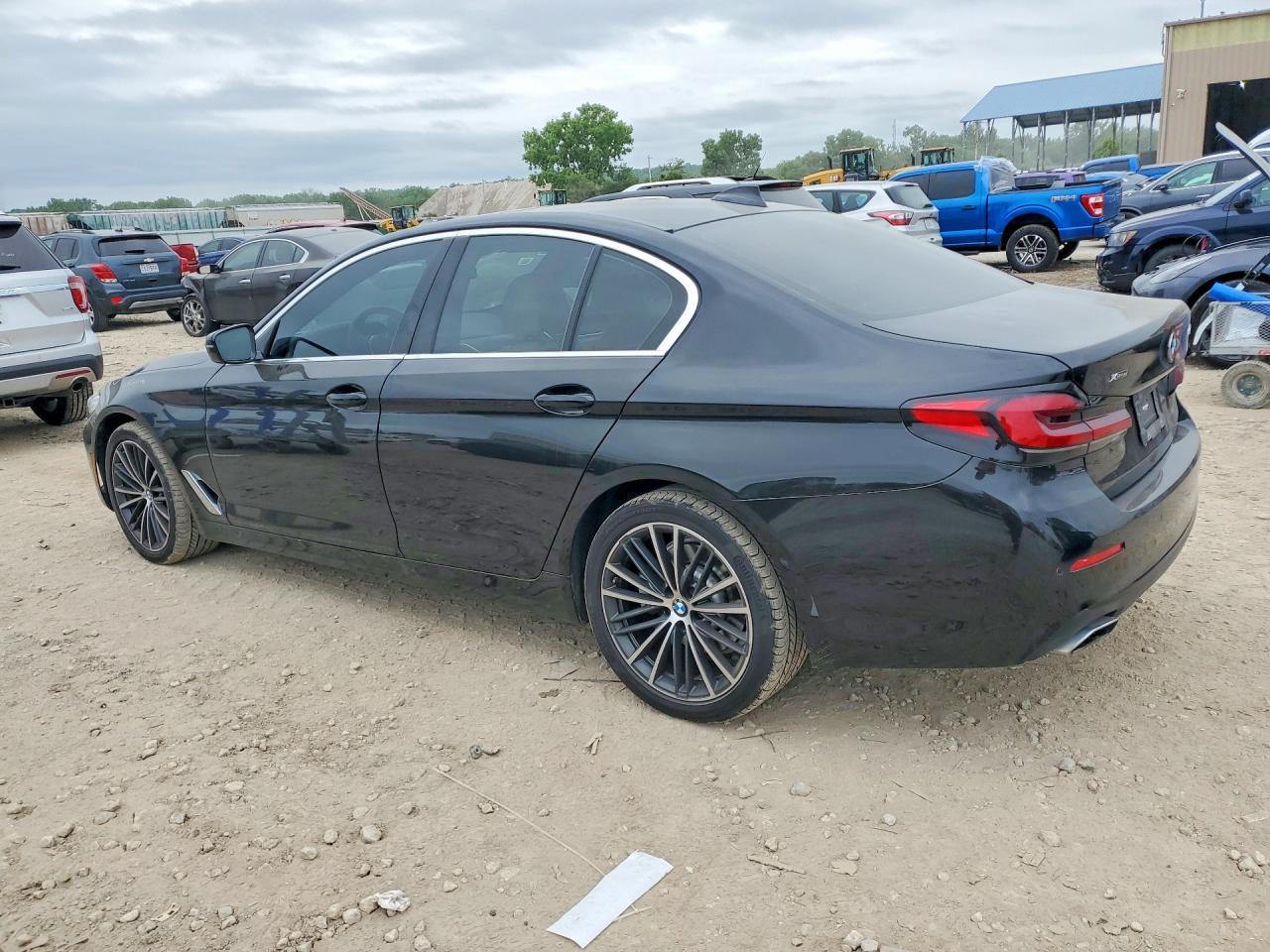 2023 BMW 530 Xi - zdjęcie 2