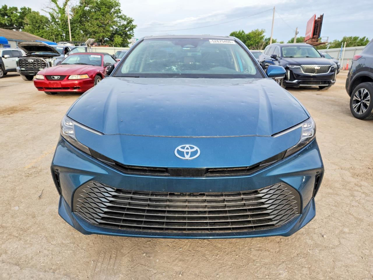 2025 Toyota Camry Xle - zdjęcie 5