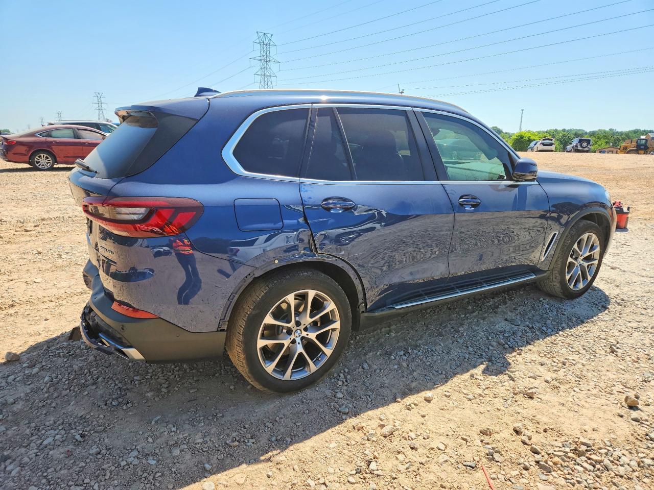 2021 BMW X5 xDrive40I - zdjęcie 3