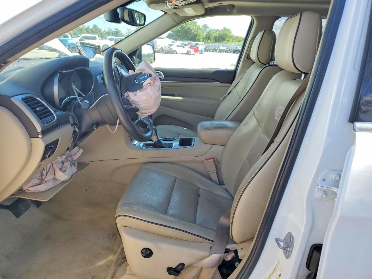 2018 Jeep Grand Cherokee Overland - zdjęcie 7