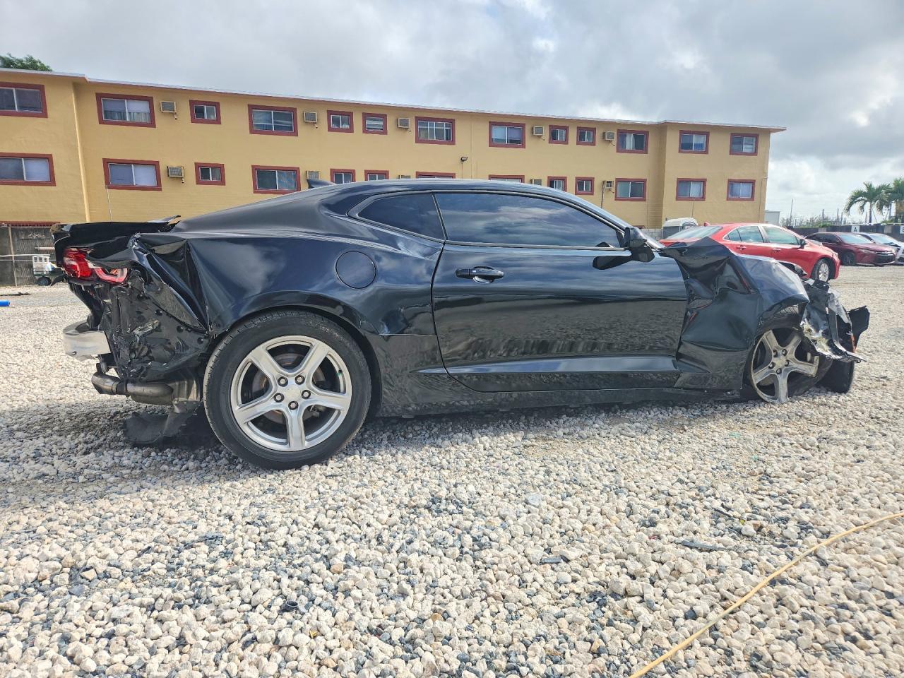 2020 Chevrolet Camaro Ls/Lt - zdjęcie 3