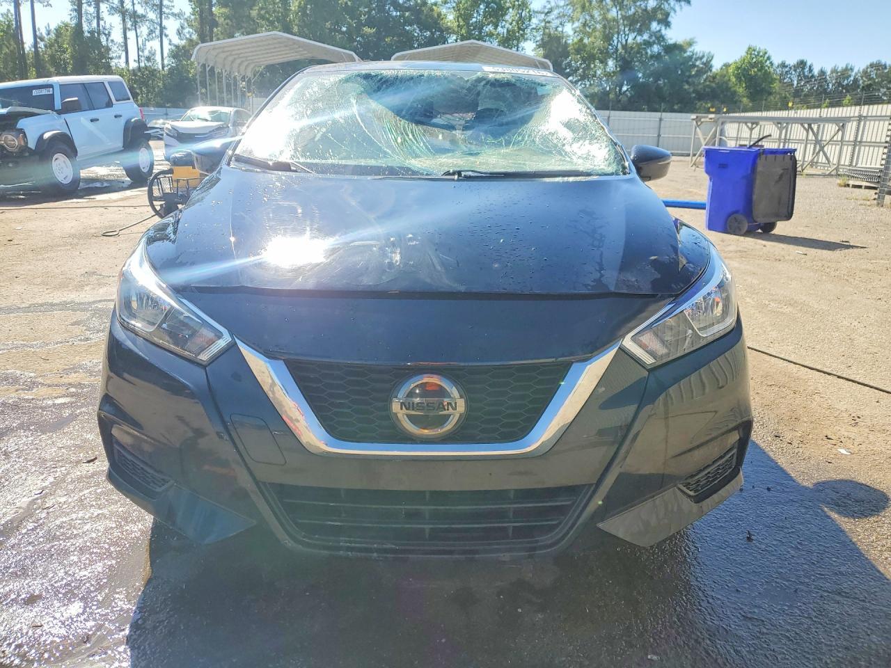 2021 Nissan Versa Sv - zdjęcie 5