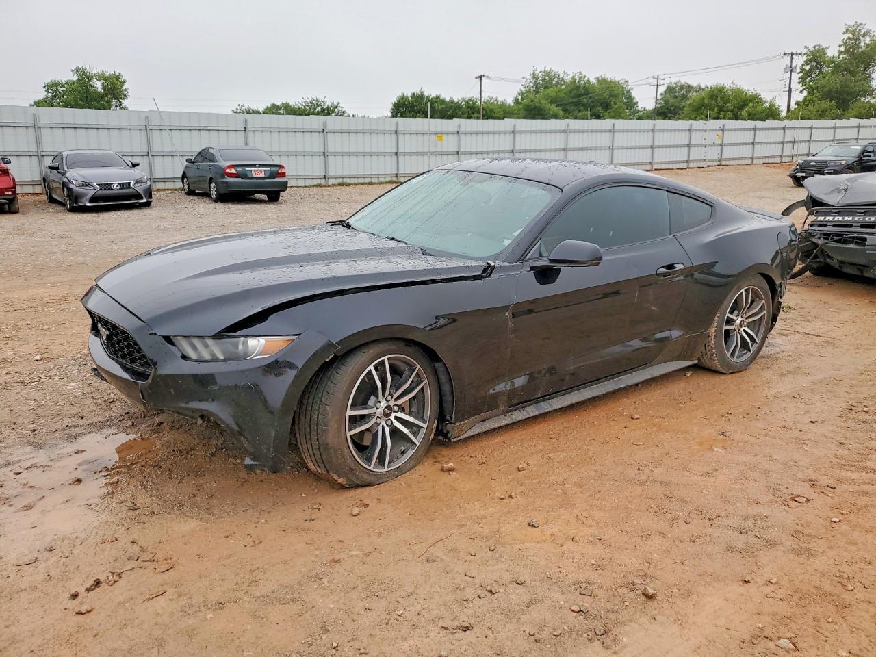 2017 Ford Mustang - zdjęcie główne