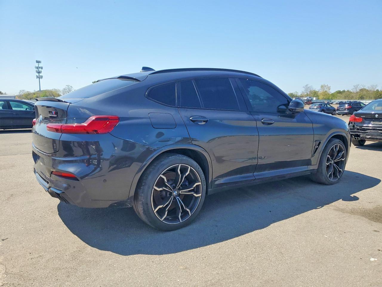 2021 BMW X4 M Competition - zdjęcie 3