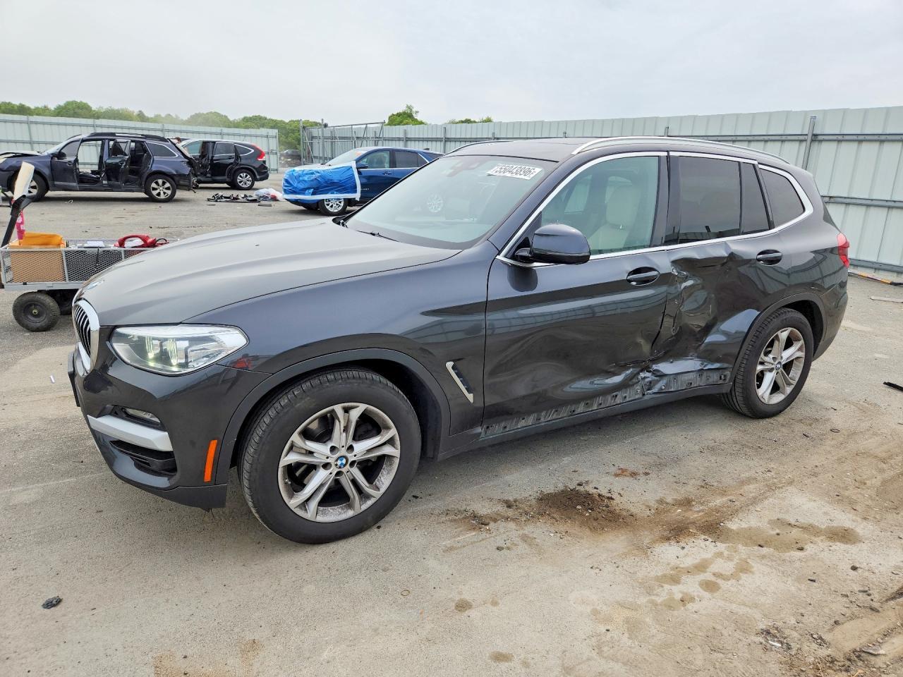 2021 BMW X3 xDrive30I - zdjęcie główne