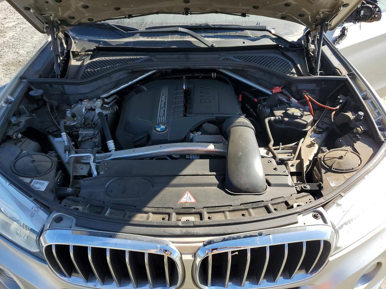 2015 BMW X5 xDrive35I - zdjęcie 11