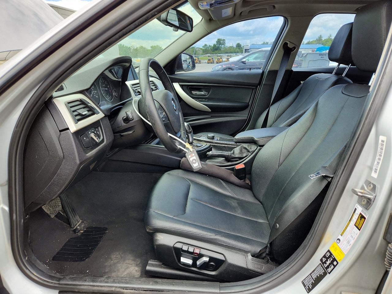 2016 BMW 320 Xi - zdjęcie 7