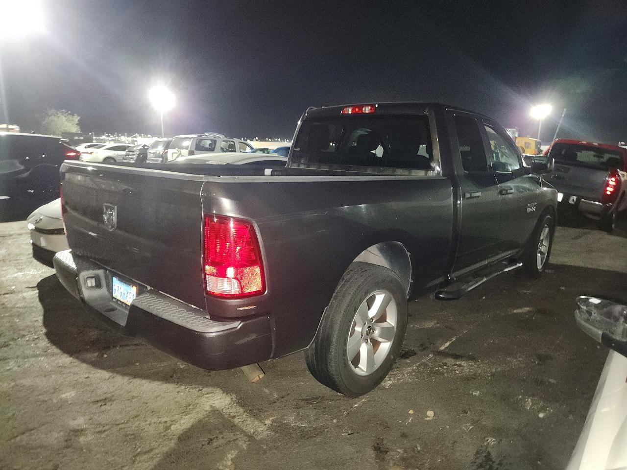 2016 Ram 1500 St - zdjęcie 3