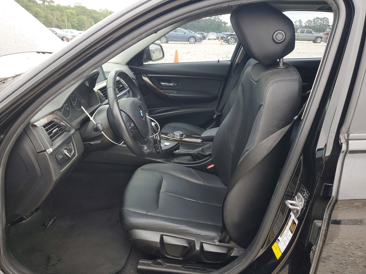 2015 BMW 320 I - zdjęcie 7