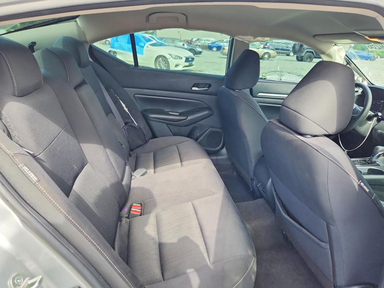 2022 Nissan Altima Sv - zdjęcie 10