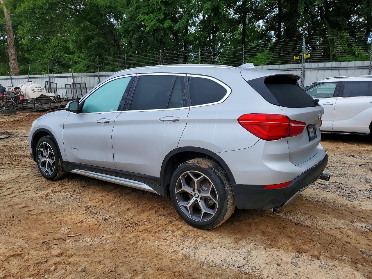 2018 BMW X1 Sdrive28I - zdjęcie 2