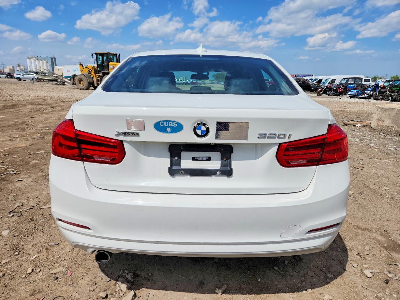 2018 BMW 320 Xi - zdjęcie 6
