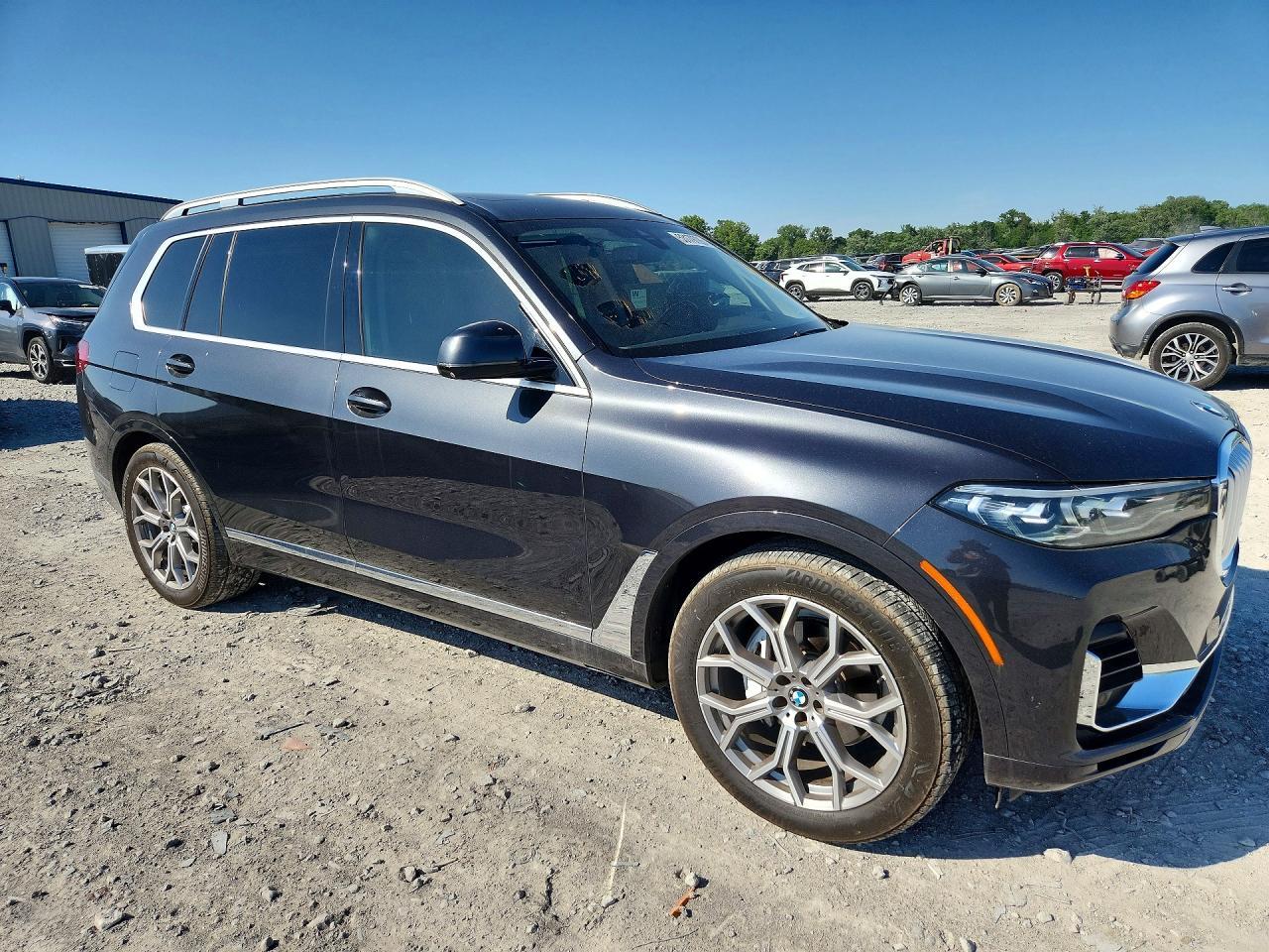 2021 BMW X7 xDrive40I - zdjęcie 4