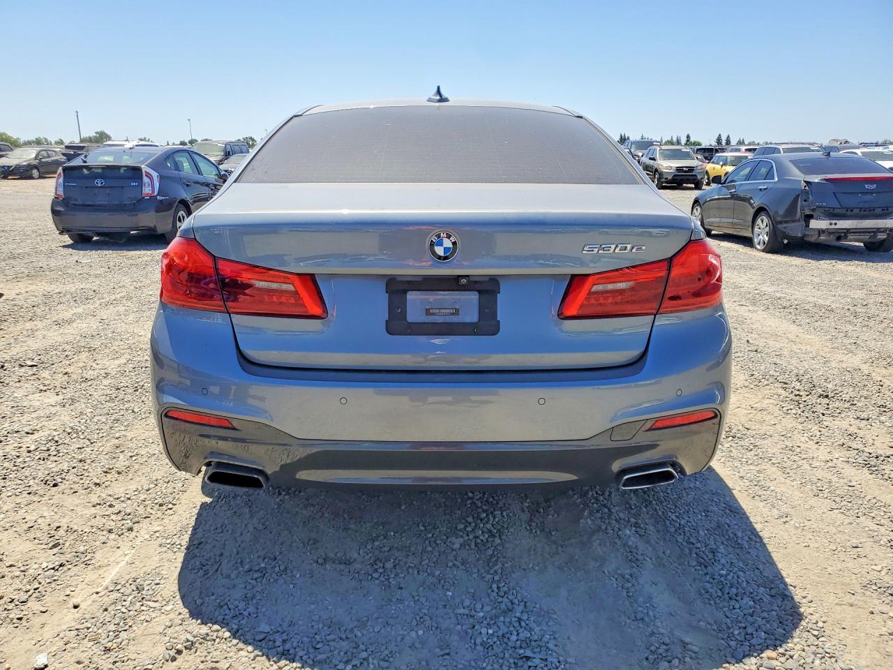 2019 BMW 530E - zdjęcie 6