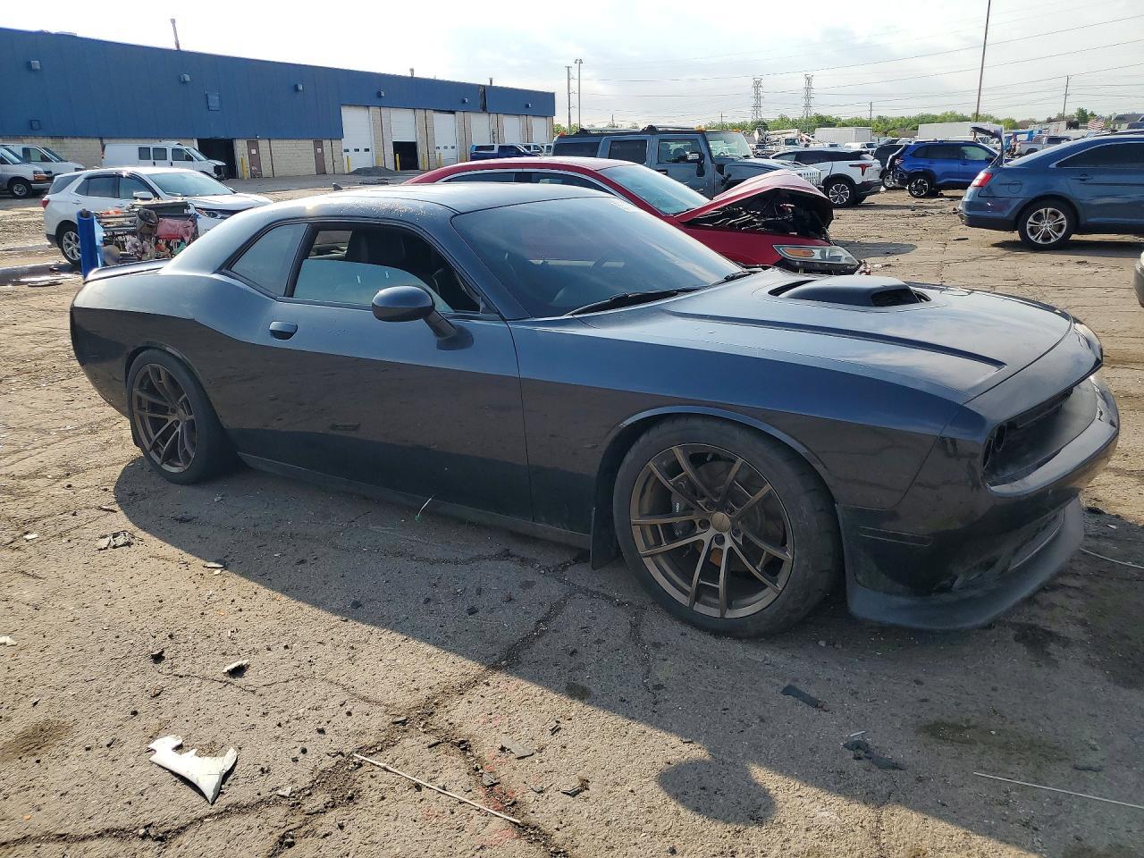 2016 Dodge Challenger R - zdjęcie 4